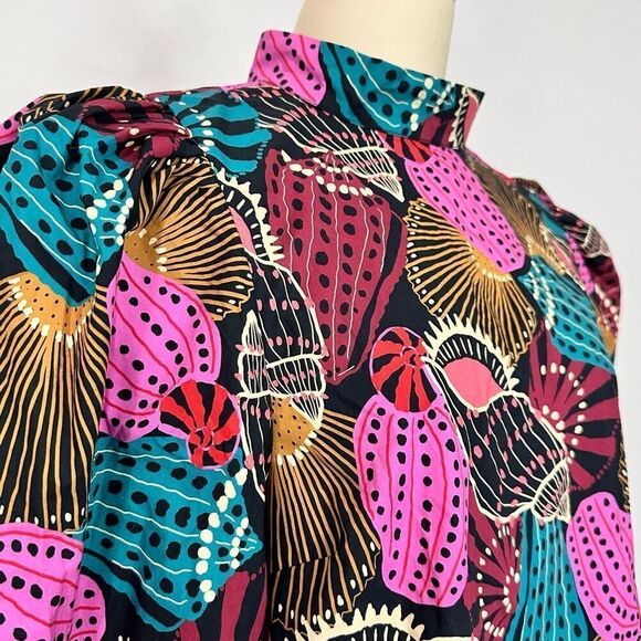 NWT Farm Rio Mock Neck Shell Print Blouse Sz M Boho Coastal Beachy Tribal Batik - Picture 9 of 13